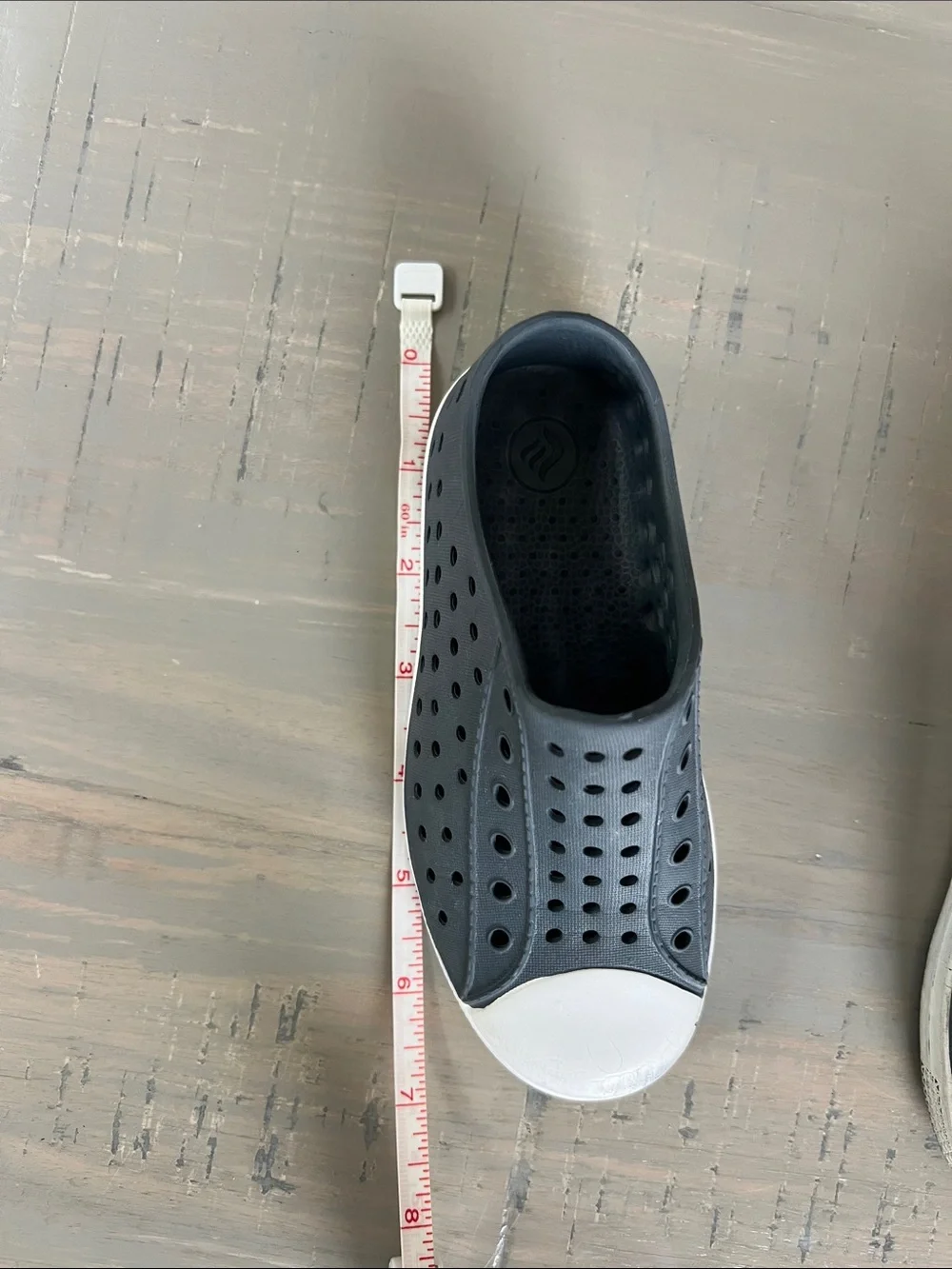 Kids Slip-On Water Shoe. Toddler Size 8.5 - 9.
